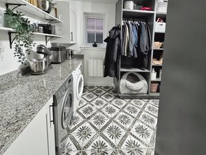 Photo 6- click for photo gallery